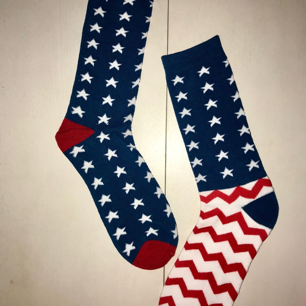 BRAND NEW!** Men’s size 8-12